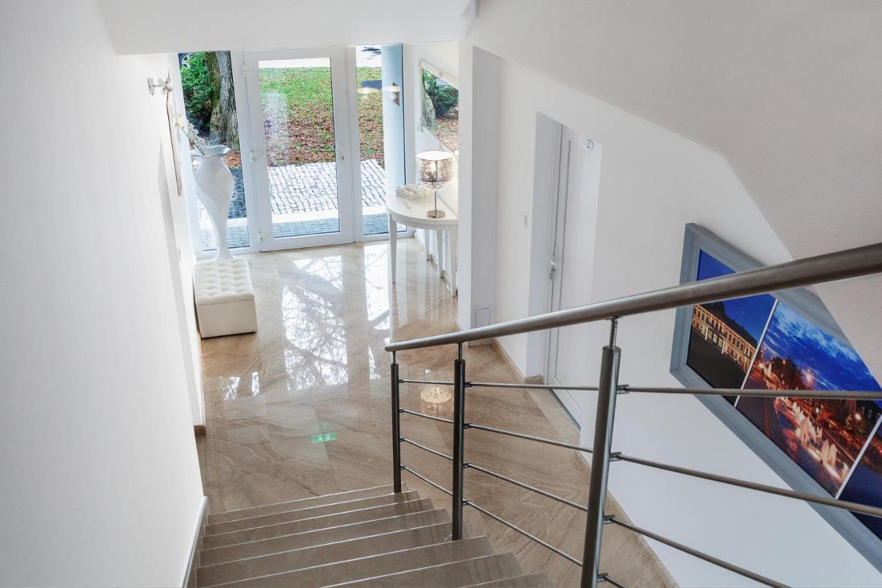 Corso Lux Apartman Gyula Luaran gambar