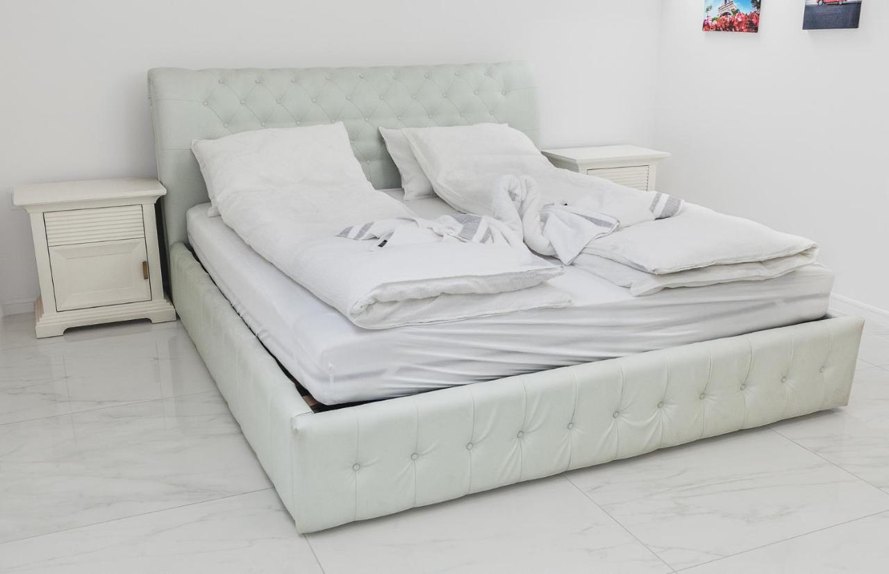 Corso Lux Apartman Gyula Luaran gambar